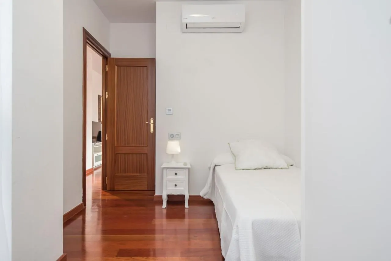 Apartment Suite Enjoy Dreams, Prime Holidays Granada Spain